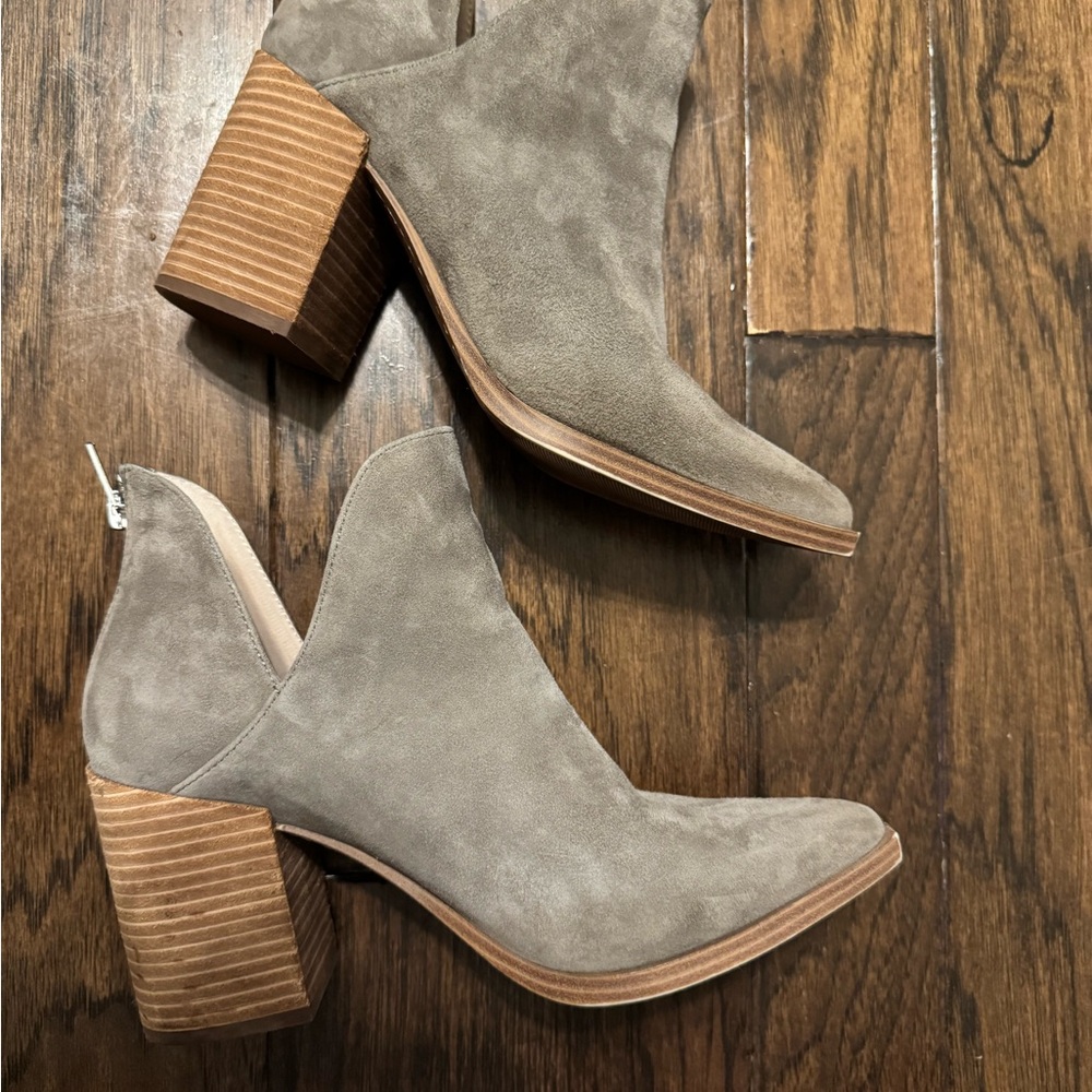 Stylish Grey Steve Madden Ankle Boots for Women